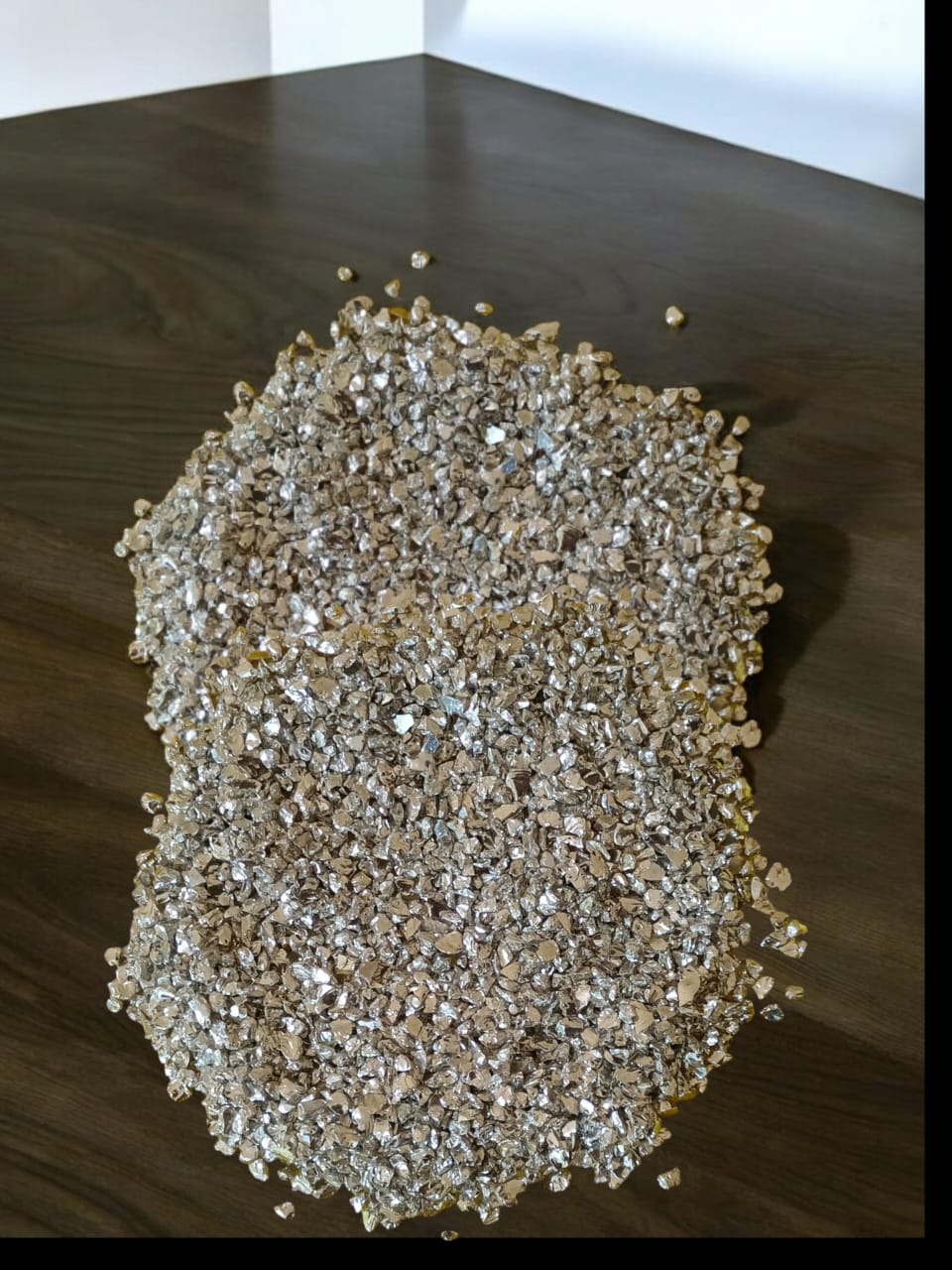 Small Metallic Glass Granules 30GM  AP02