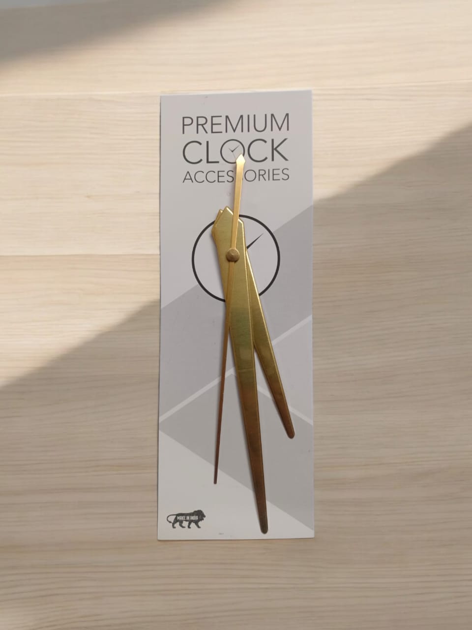 PREMIUM CLOCK NIDDLE GOLD